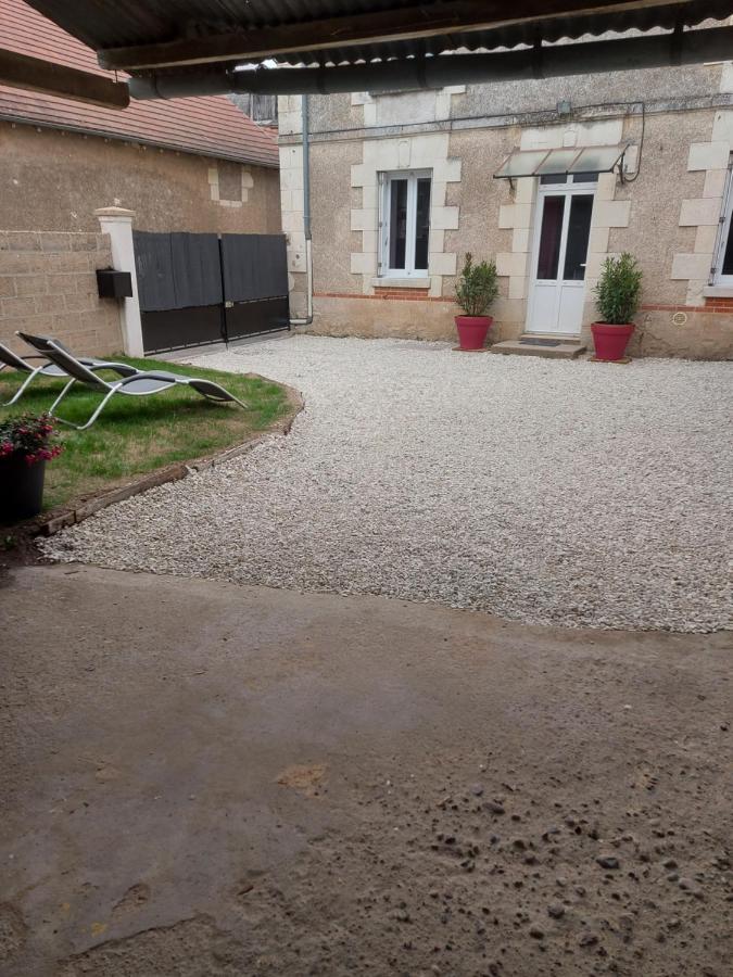 Maison De Bourg Paisible Parcay-sur-Vienne Esterno foto
